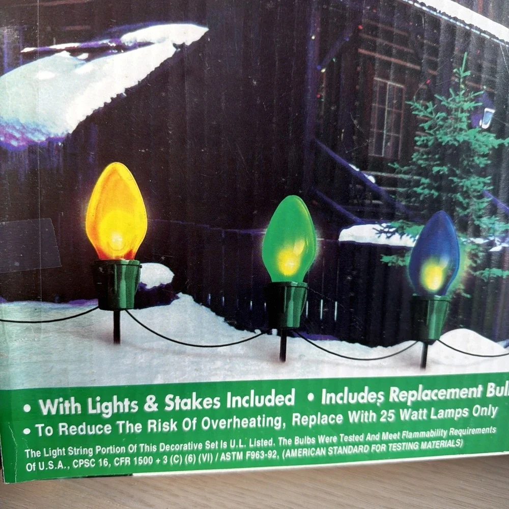 T16~ 4 Lighted GIANT BULB Christmas Decorations Pathway Strand Vintage TESTED
